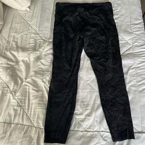 lululemon fast and free size 10 black camo leggins